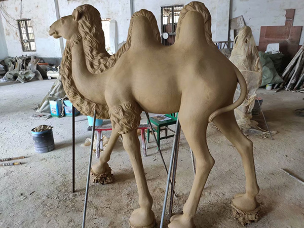 駱駝雕塑